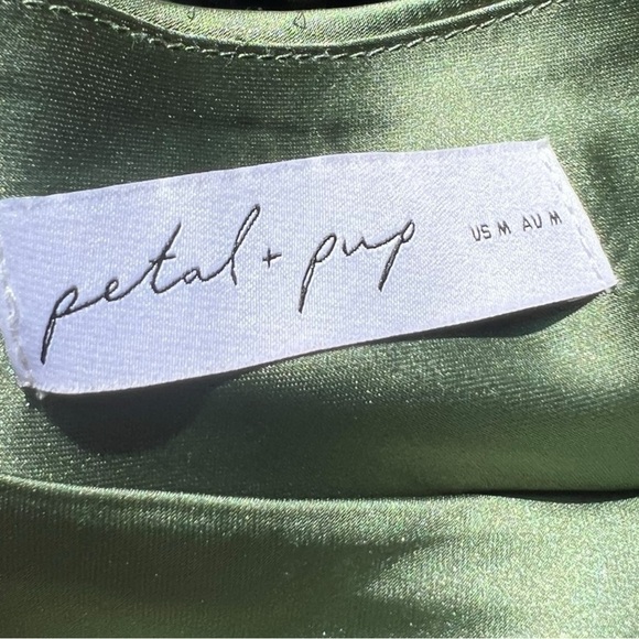 🌻Petal & Pup Selma Olive One-Shoulder Satin Evening Gown Size Medium (8-10) - Picture 8 of 12